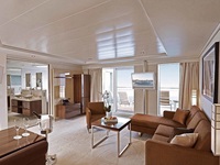 MS EUROPA 2 Grand Penthouse Suite Wohnbereich