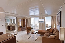 MS EUROPA 2 Grand Penthouse Suite Wohnbereich